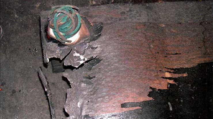 목재상 위에 있던 모기향